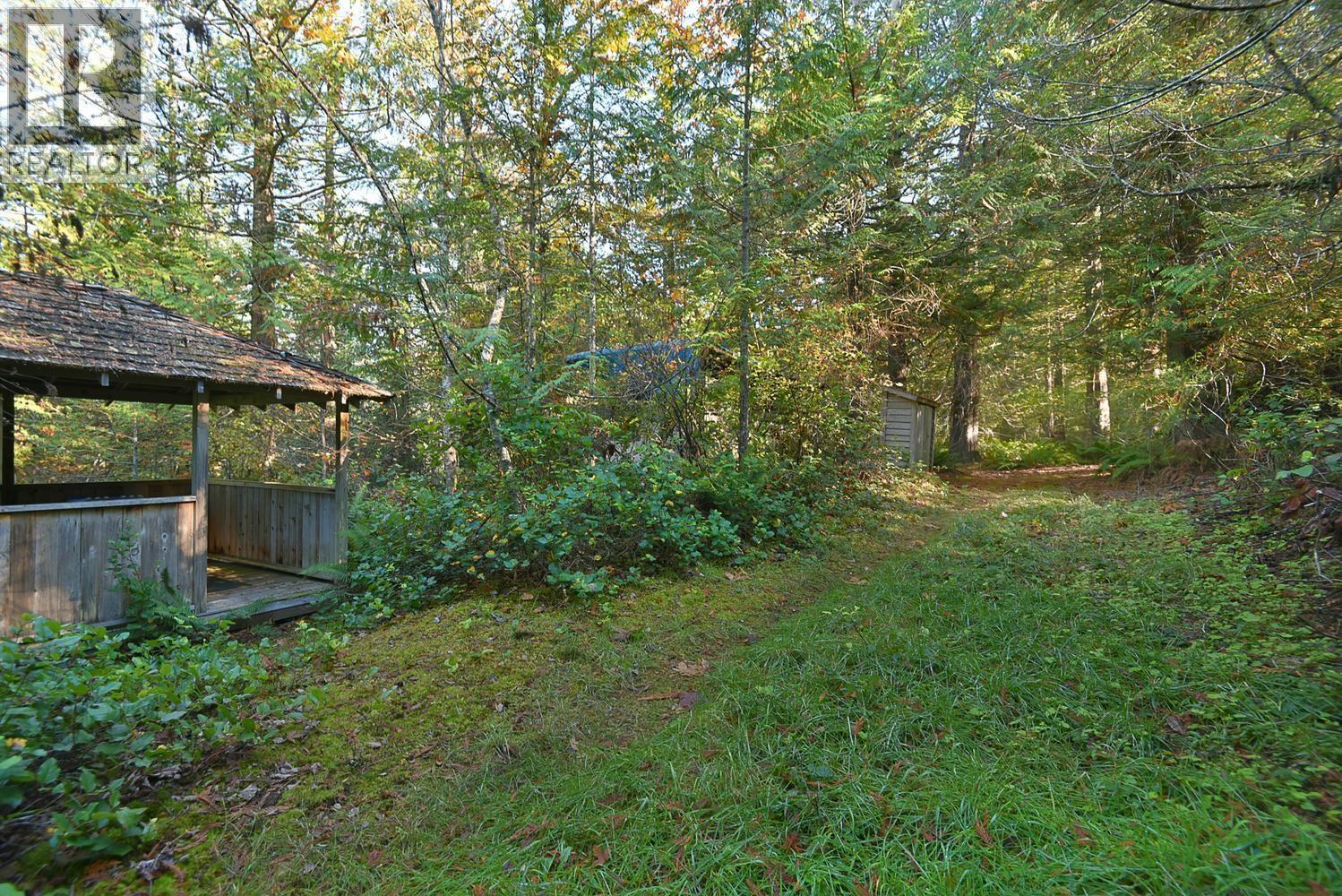 4713 HOTEL LAKE CRESCENT, Garden Bay - Image 1
