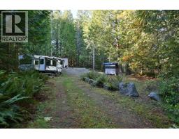 4713 Hotel Lake Crescent, Garden Bay, BC V0N1S1 Photo 17