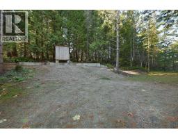 4713 Hotel Lake Crescent, Garden Bay, BC V0N1S1 Photo 18