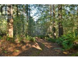 4713 Hotel Lake Crescent, Garden Bay, BC V0N1S1 Photo 20