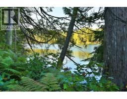 4713 Hotel Lake Crescent, Garden Bay, BC V0N1S1 Photo 29