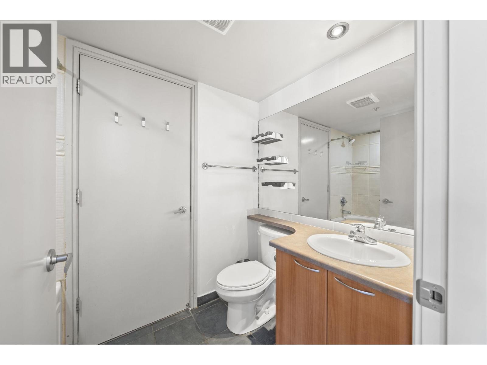 1807 1068 HORNBY STREET, Vancouver - Image 1