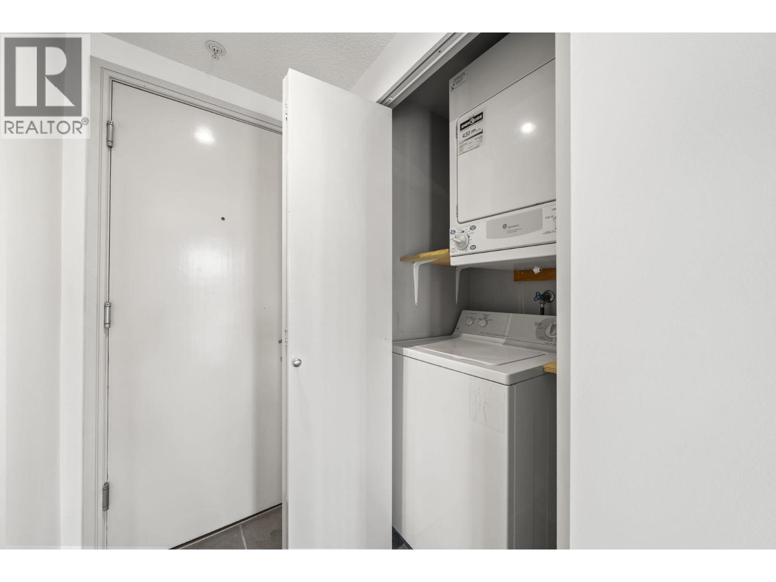 1807 1068 HORNBY STREET, Vancouver - Image 1