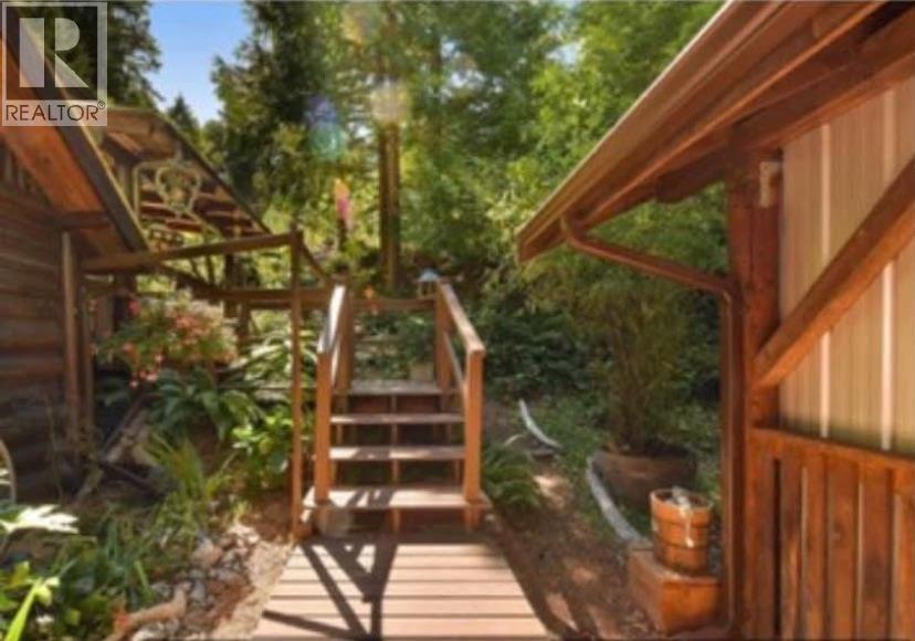 604 WAUGH ROAD, Mayne Island - Image 1