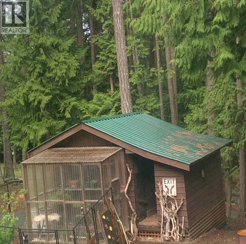604 WAUGH ROAD, Mayne Island - Image 1