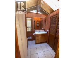 604 Waugh Road, Mayne Island, BC V0N2J1 Photo 16