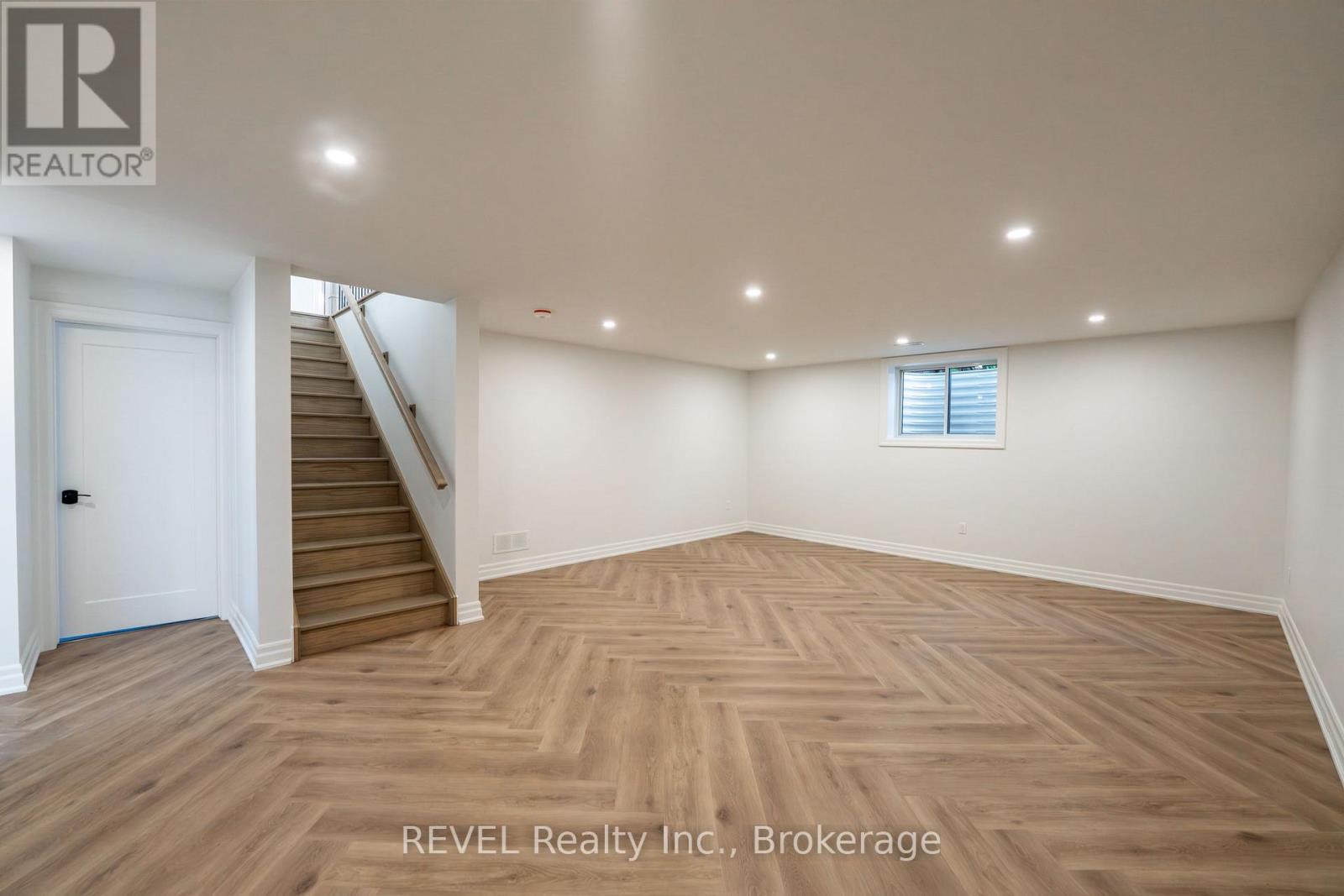 64 BAY BERRY LANE - Image 39