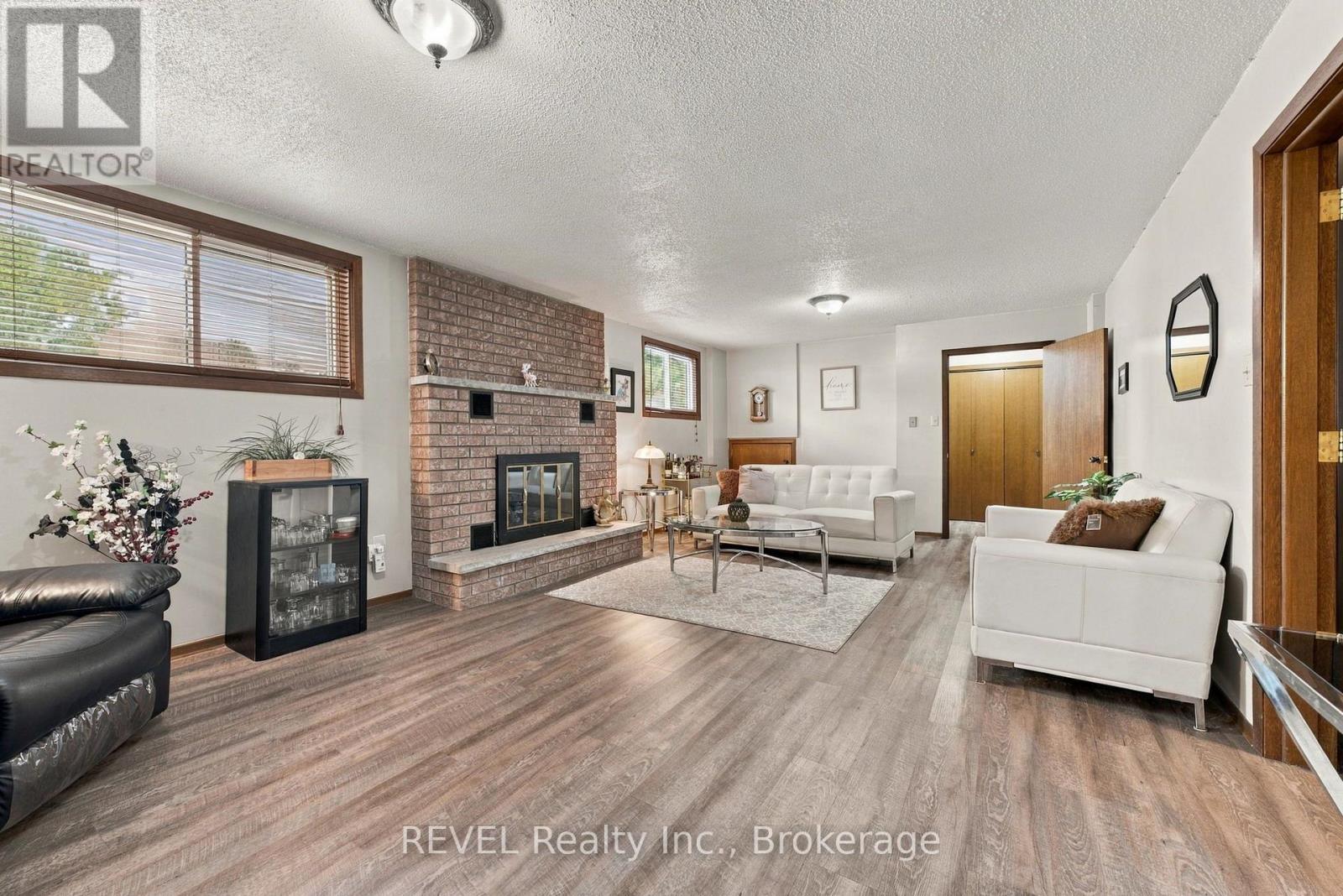 10 MICHELLE DRIVE - Image 29
