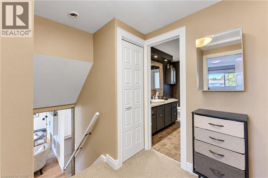 299 CREIGHTON Court - 26