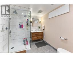 299 Creighton Court, Waterloo, ON N2K1W5 Photo 36