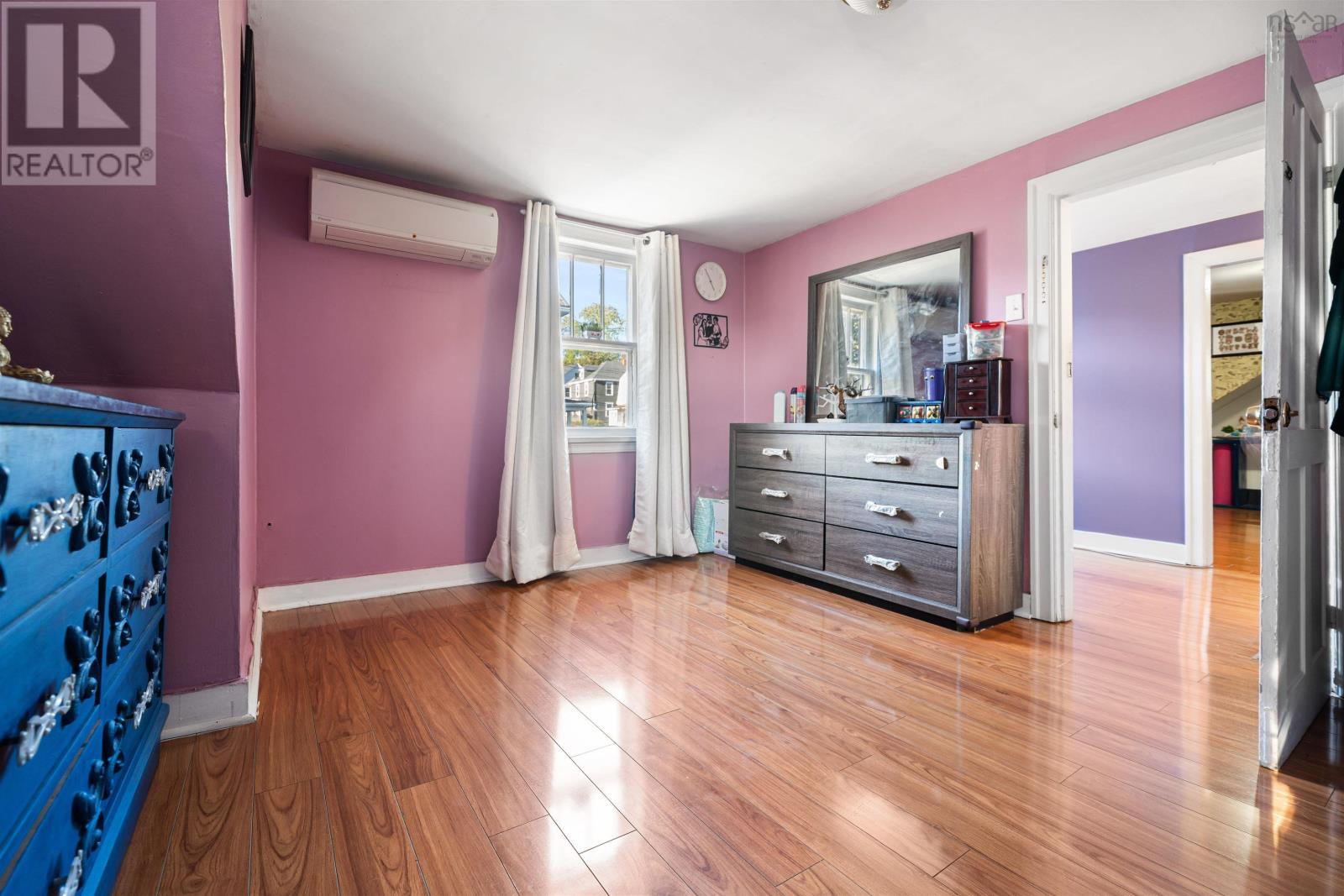 Property 32 of 40 of 86 Denoon Street