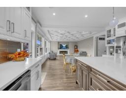 15648 82 Avenue, Surrey, BC V4N0R8 Photo 8