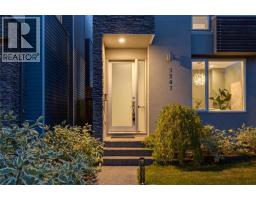 2207 32 Avenue SW - photo 2
