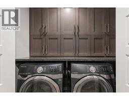 2207 32 Avenue SW - photo 30