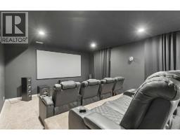 2207 32 Avenue SW - photo 34