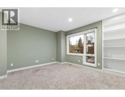 2207 32 Avenue SW - photo 21