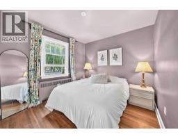 532 18 Avenue NW - photo 16
