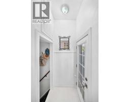 532 18 Avenue NW - photo 23