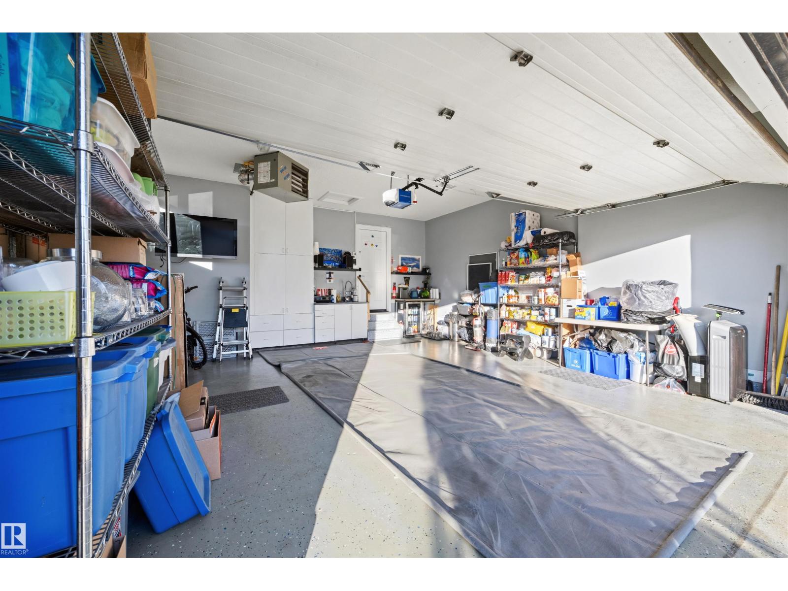 18512 90 AV NW - 42