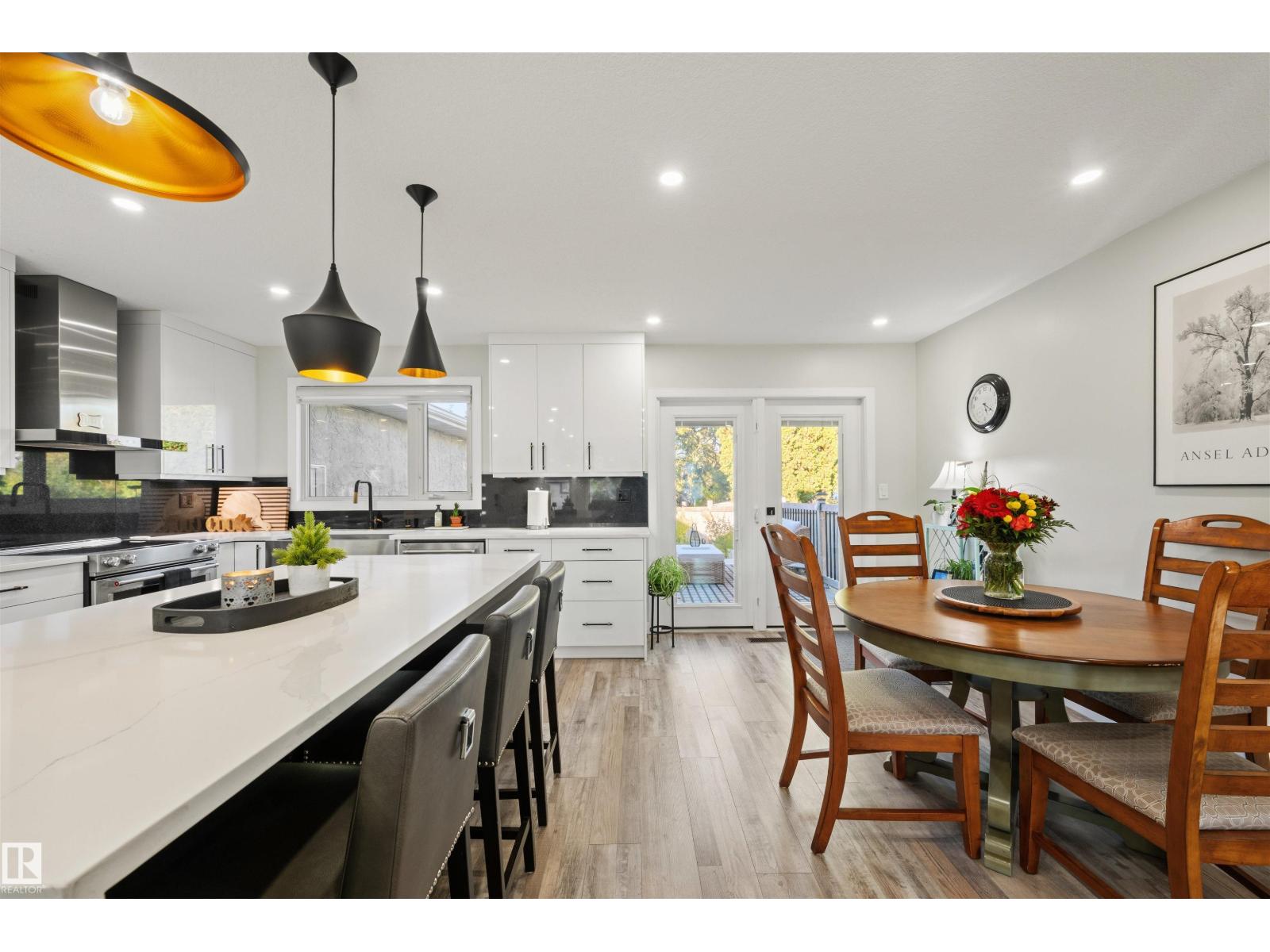 18512 90 AV NW - 9