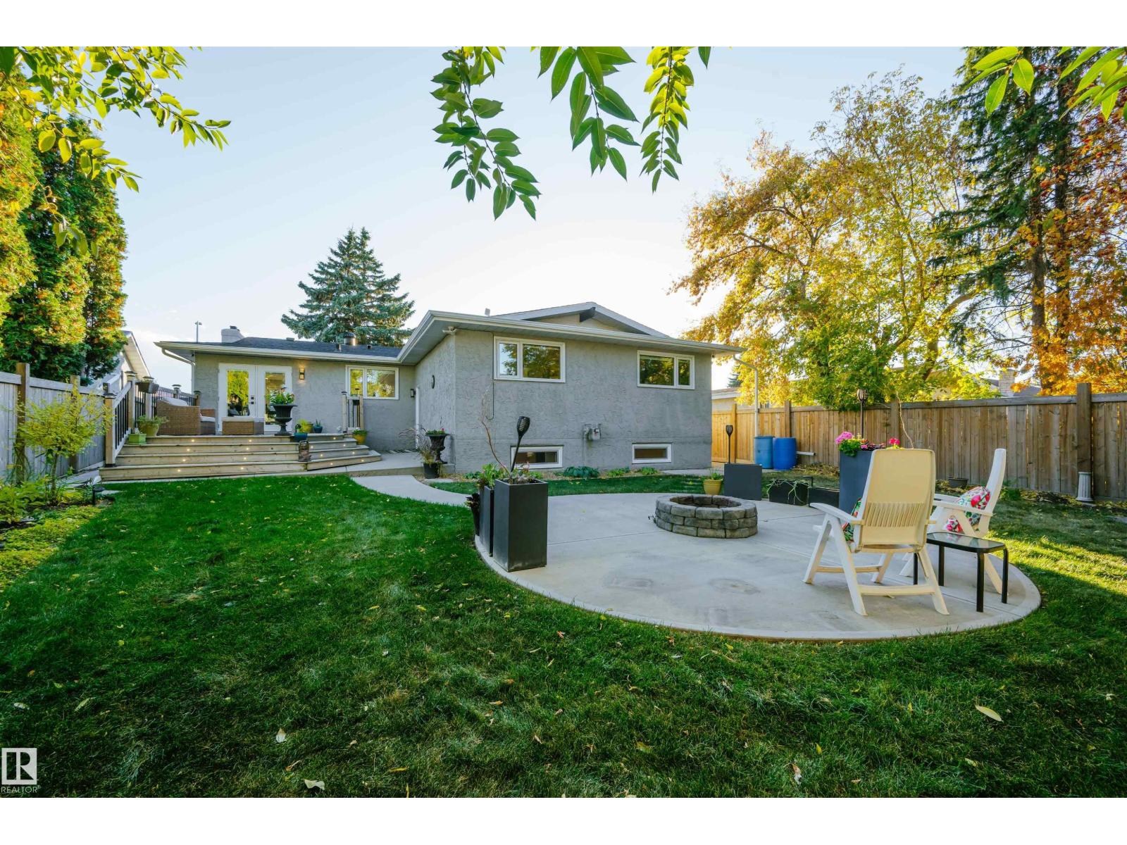 18512 90 AV NW - 53