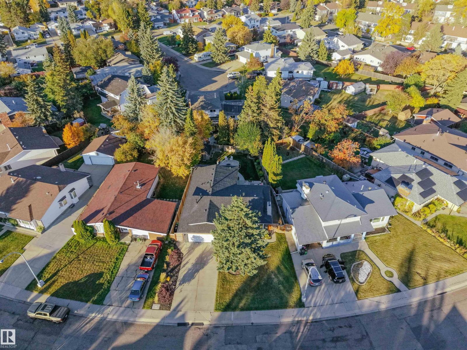 18512 90 AV NW - 60