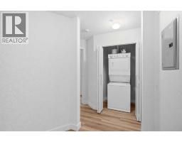 235, 35 Richard Court SW - photo 17