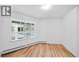 235, 35 Richard Court SW - photo 13