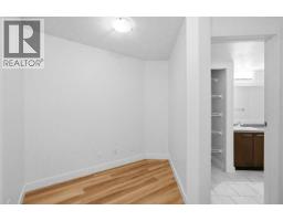 235, 35 Richard Court SW - photo 11