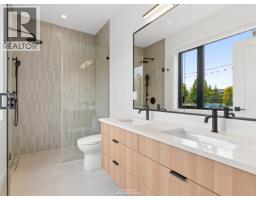 2 1986 E 8th Avenue, Vancouver, BC V5N1V1 Photo 17