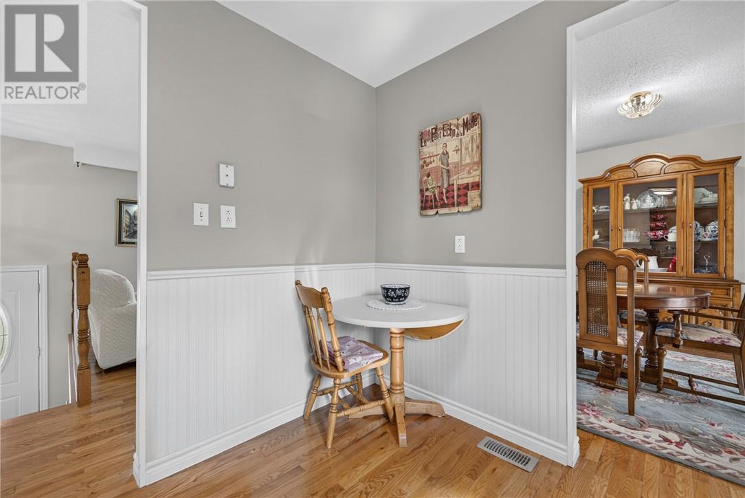 1699 Harry Street - 13