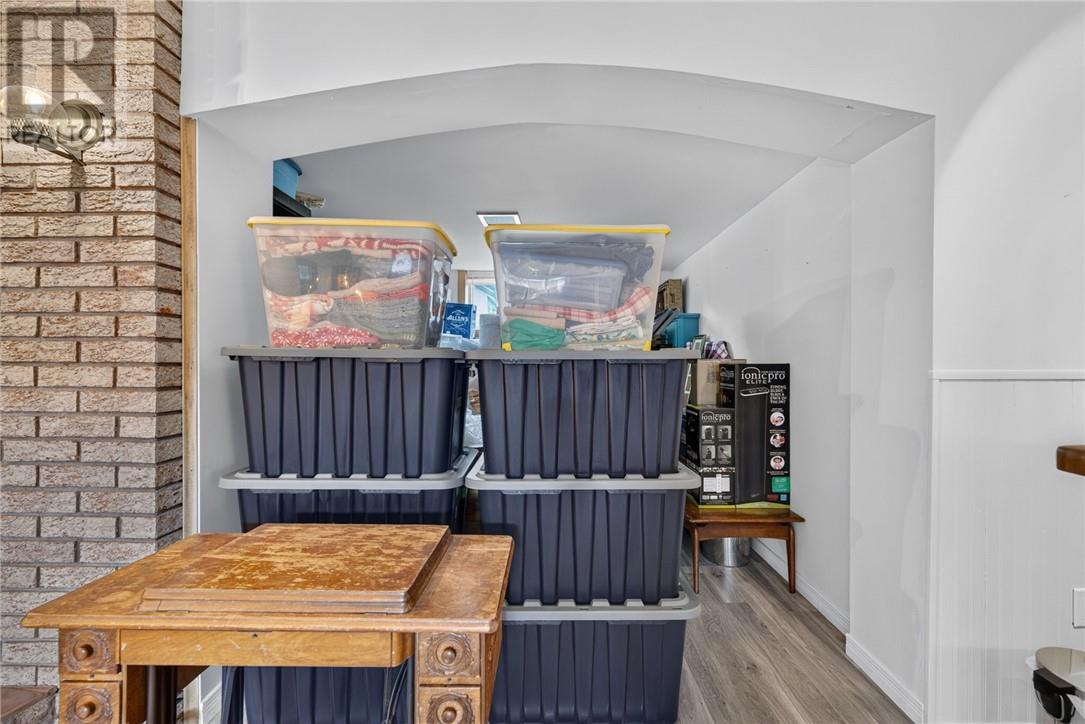 1699 Harry Street - 42