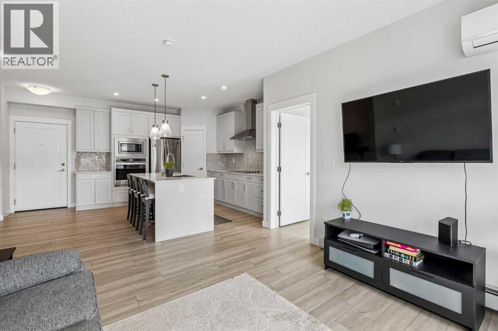 #303 35 Walgrove SE - 12