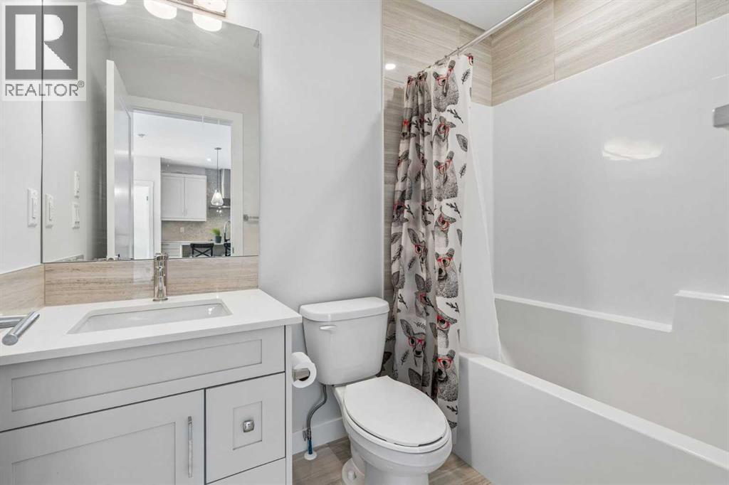 #303 35 Walgrove SE - 20