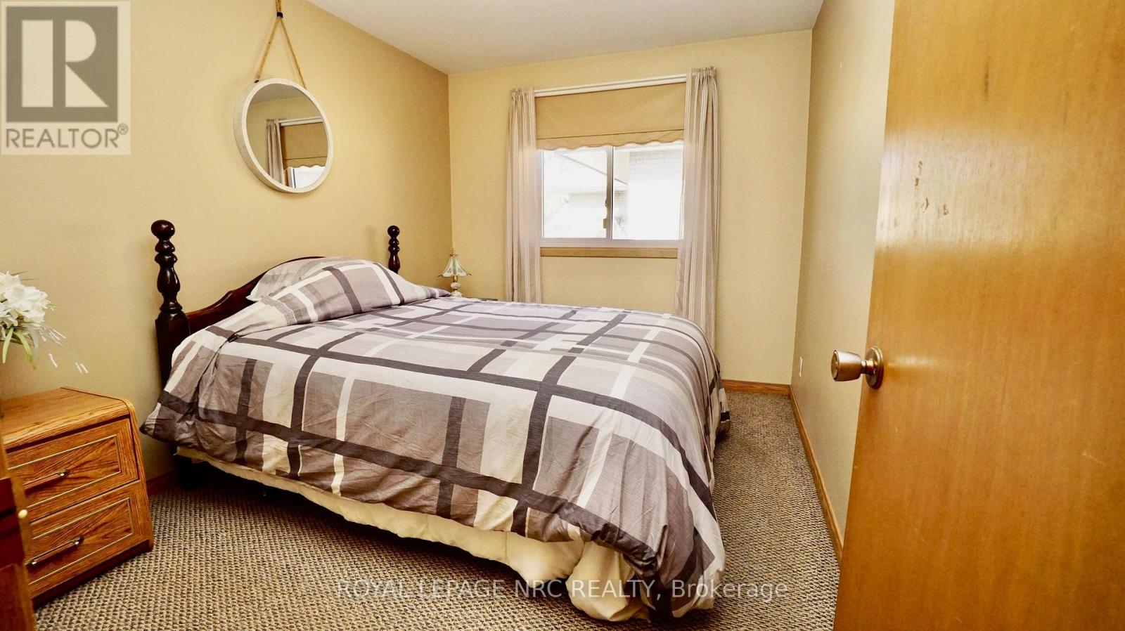 7030 WHITMAN AVENUE - 19
