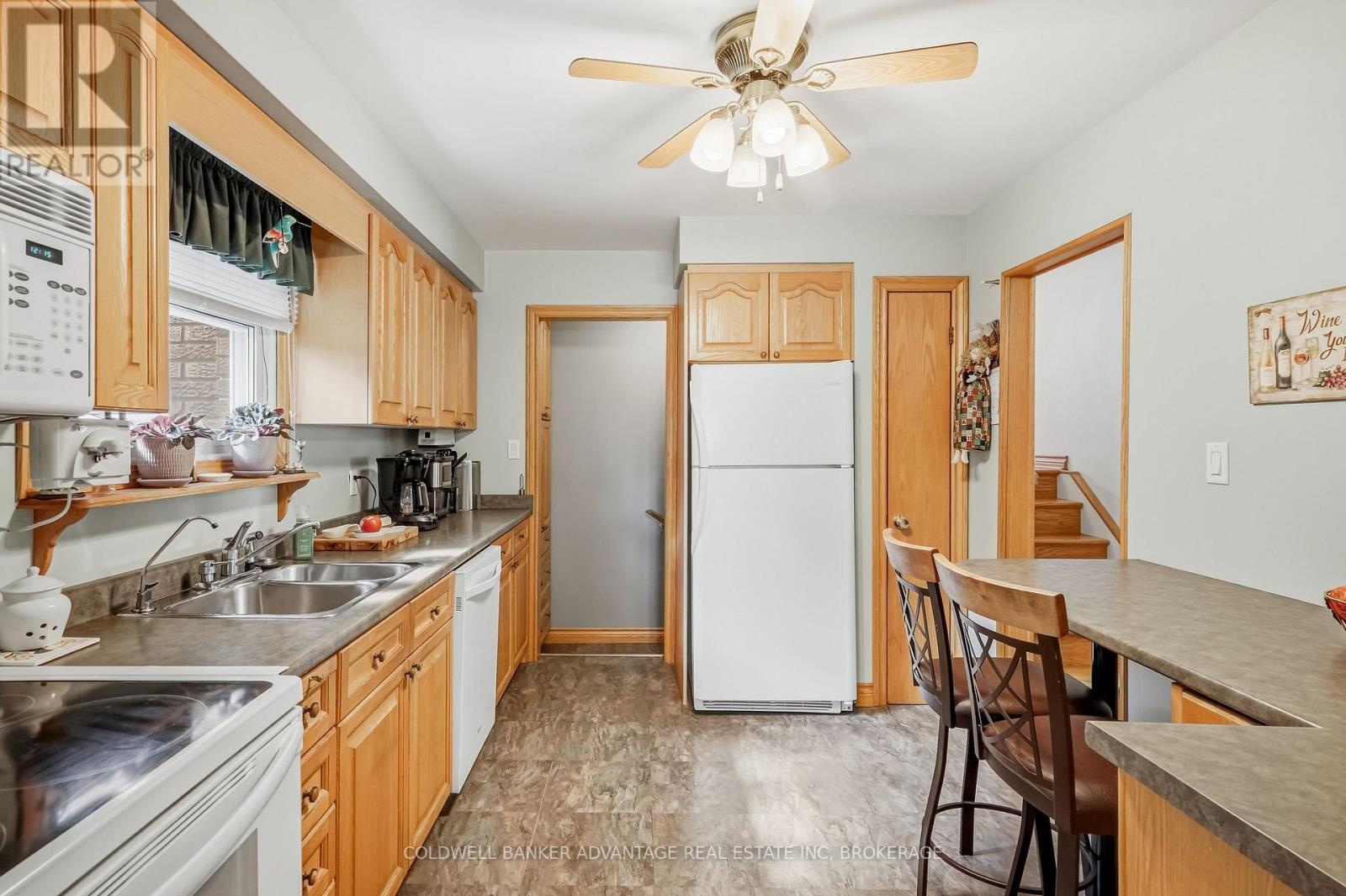 7451 REDHAVEN CRESCENT - 13