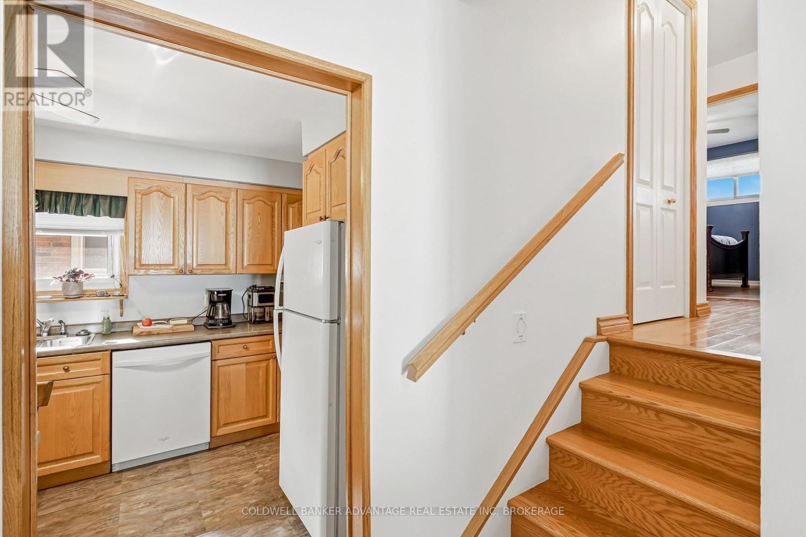 7451 REDHAVEN CRESCENT - Image 14