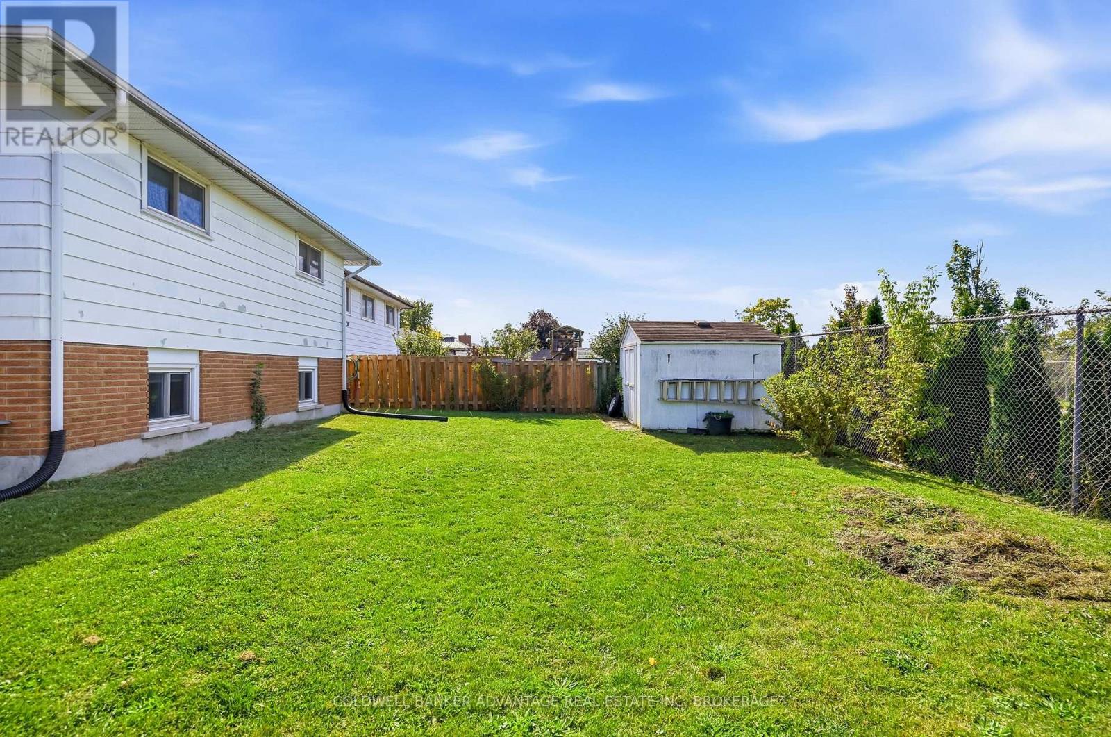 7451 REDHAVEN CRESCENT - 29