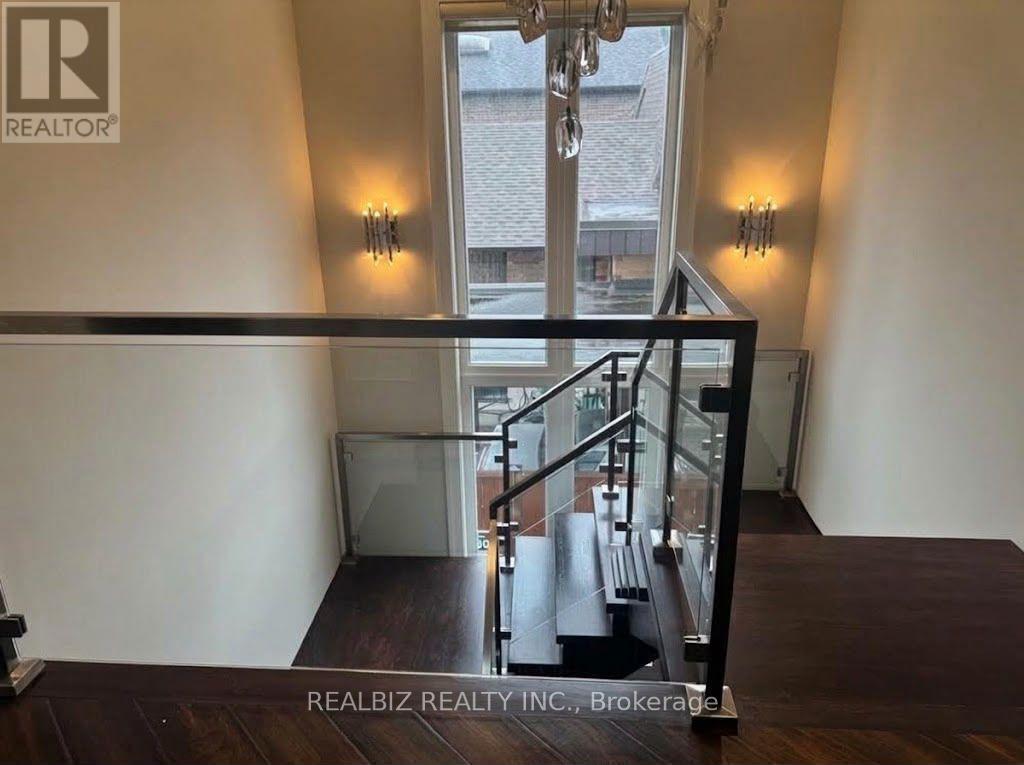 39 Hemford Crescent — photo 12