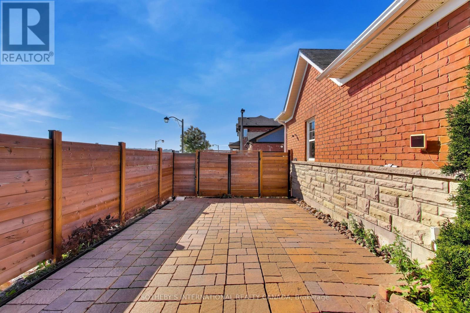 2 Frank Davis Street, Markham, ON photo 42