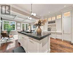 358 Elm Road, Toronto, ON M5M3V6 Photo 13