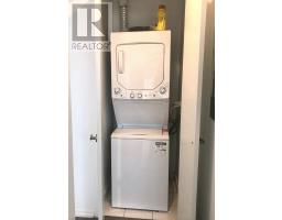 1806 - 197 Yonge Street, Toronto, ON M5B0C1 Photo 9