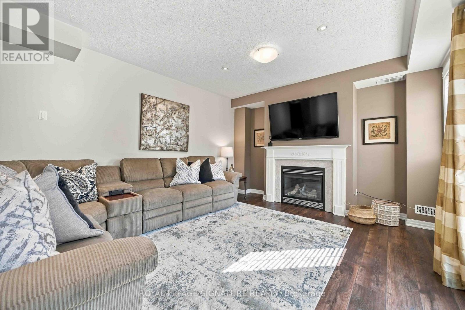 1618 CHILLIWACK STREET - 28