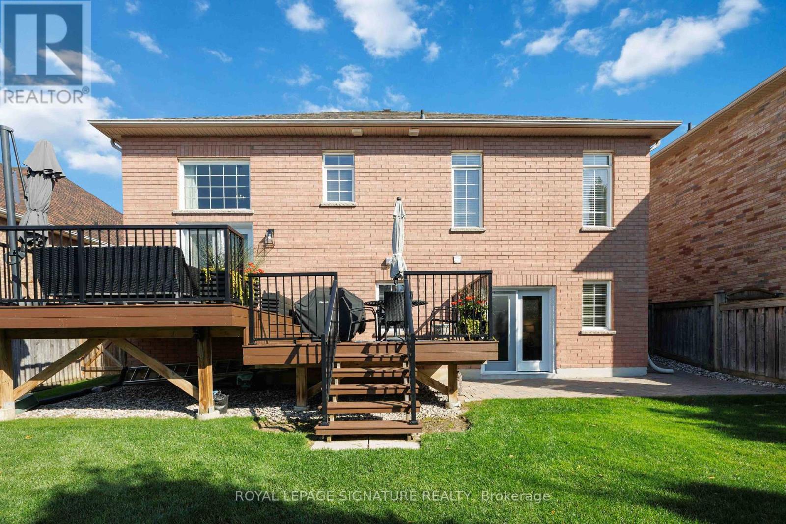 1618 CHILLIWACK STREET - 40