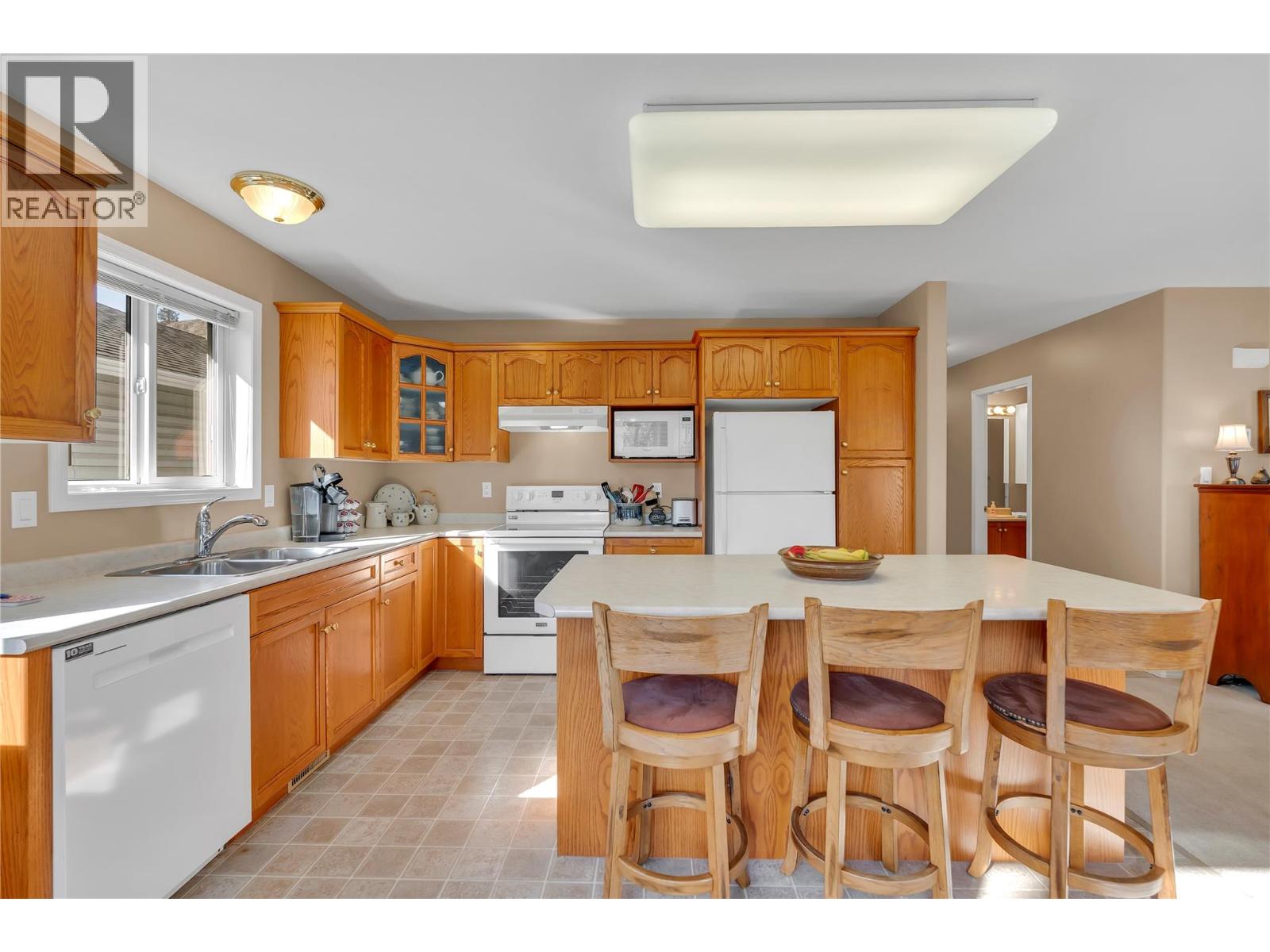 546 Redwing Drive, Penticton - Image 1