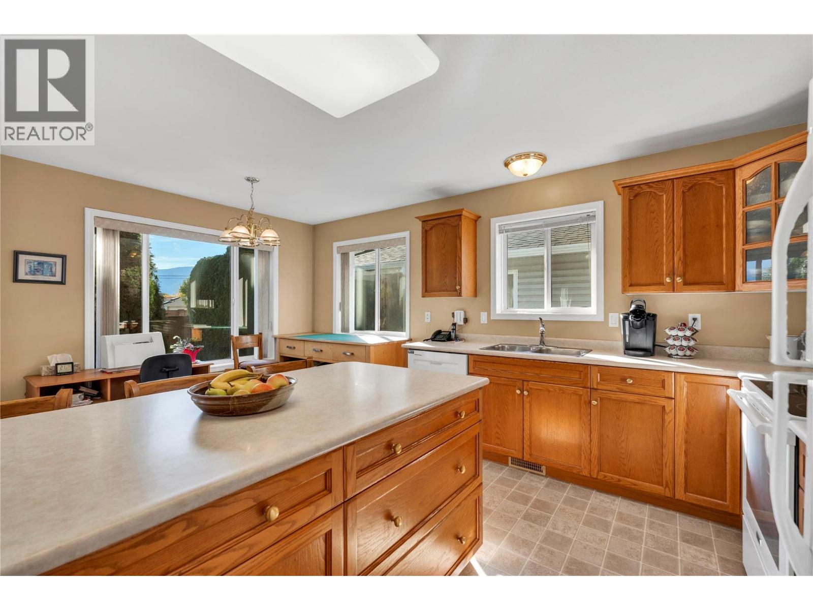 546 Redwing Drive, Penticton - Image 1