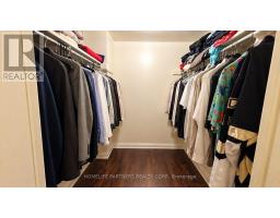 123 - 25 Turntable Crescent, Toronto, ON M6H4K8 Photo 11