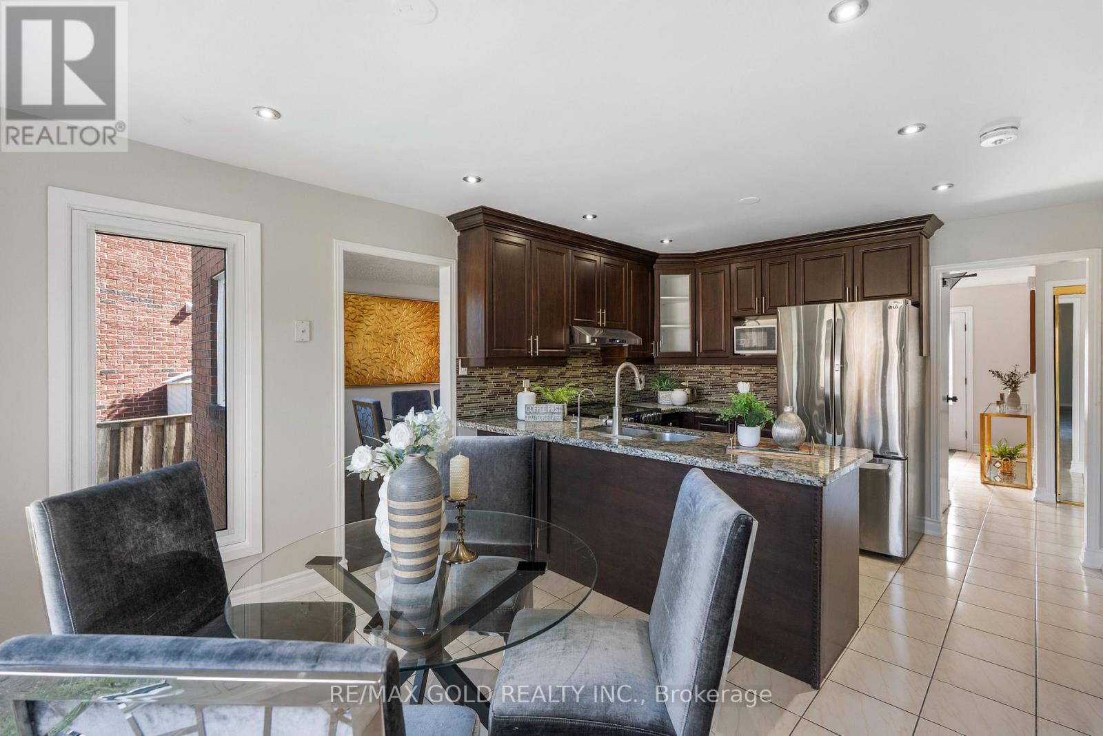 45 PARKSIDE DRIVE - 15