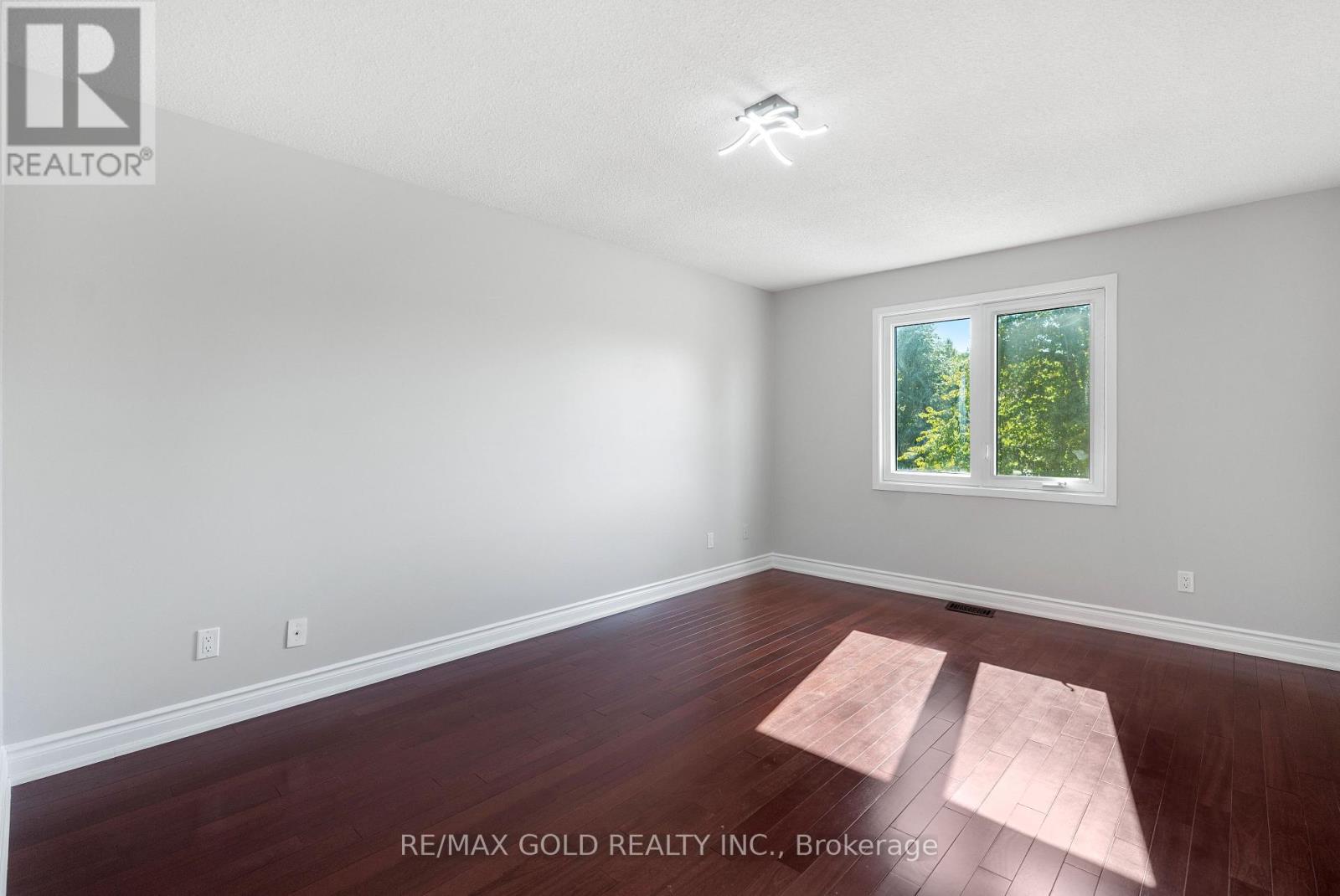 45 Parkside Drive, Brampton, ON photo 22