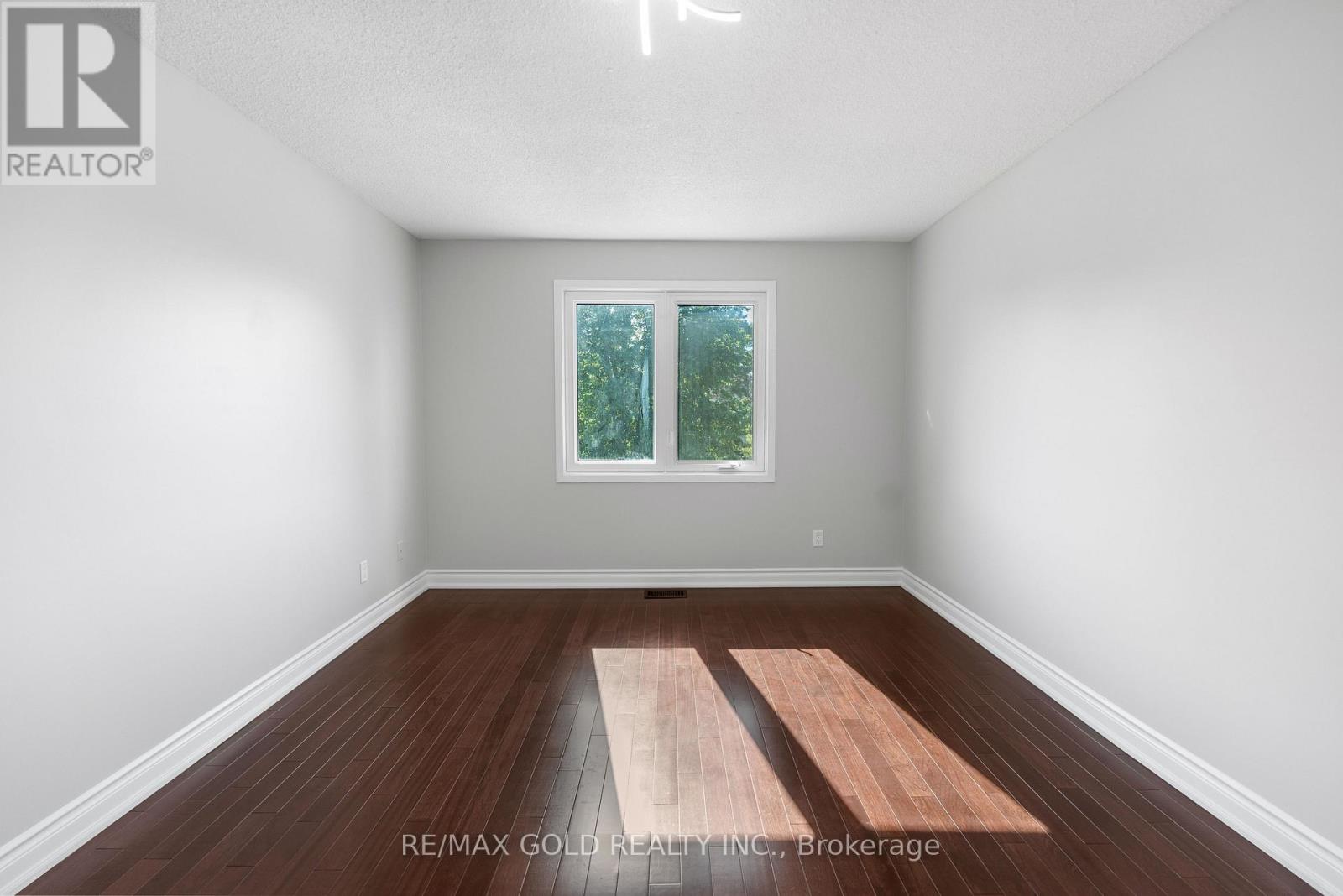 45 Parkside Drive, Brampton, ON photo 23